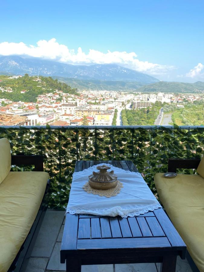 Aria Baci Guest House Берат Экстерьер фото